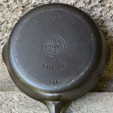 Griswold Cast Iron – History, Value, Identify Guide In 2024