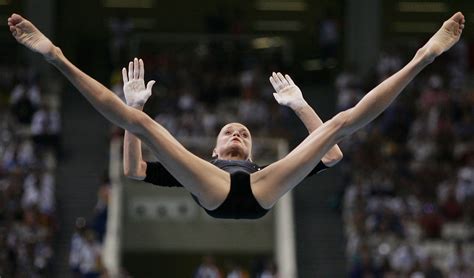 Svetlana-Khorkina-Feet- | Gymnastics photos, Gymnastics, Gymnastics girls