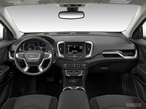 2022 GMC Terrain: 13 Interior Photos | U.S. News