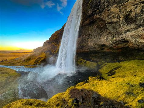 Seljalandsfoss, Iceland - 9GAG