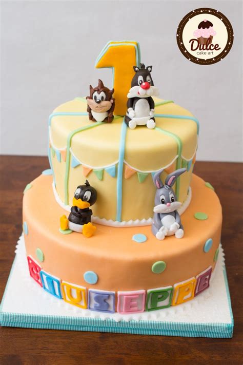 Baby Looney Tunes Baby Shower Cake - Baby Viewer