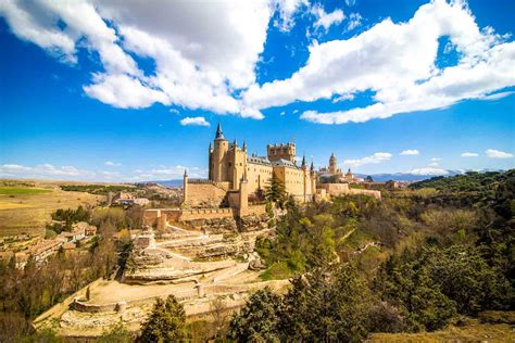 Alcazar de Segovia - The Walt Disney Castle in Segovia, Spain