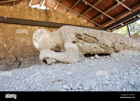 Pompeii ruins bodies plaster casts death Stock Photo - Alamy