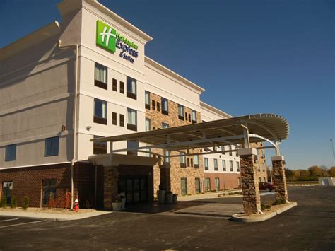 Holiday Inn Express & Suites Sidney Hotel in Sidney, Ohio - Sidney Hotels