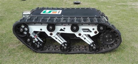 Rubber Track RC Robot Chassis (K01SP8AT9) | Robot chassis, Robots tanks, Rc tank