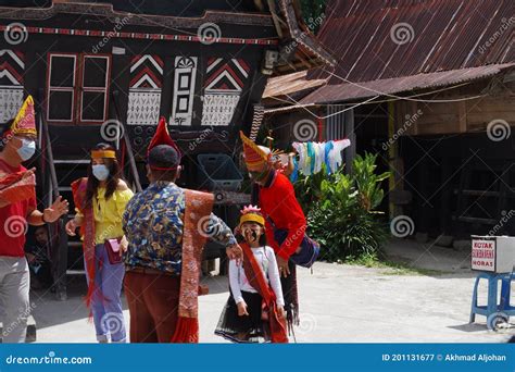 Sigale Gale, a Typical Dance from North Sumatera, Indonesia Editorial ...