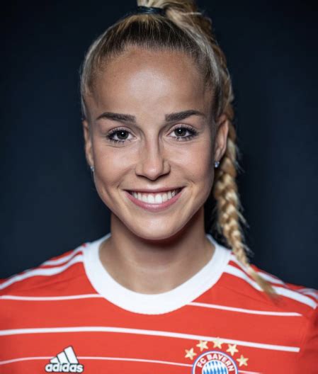 Giulia Gwinn joins broadcasting team as TV pundit for Germany's World ...