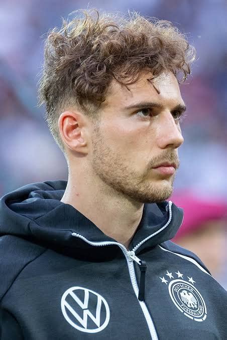 Leon Goretzka: Body Transformation| Muscle| Salary| FIFA 21 - sportsjone