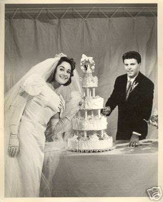 Ricky Nelson Kris Harmon wedding cake | Celebrity wedding photos, Vintage wedding photos ...