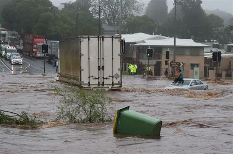 Floods - Interesting Facts For Kids/Young Students.