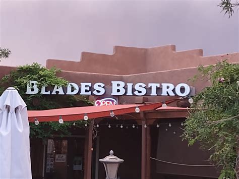 Blades' Bistro in 221 NM-165 Suite L, Placitas, NM 87043, USA