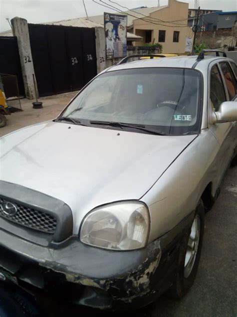 9ja Used 04 Hyundai Santa Fe. Only Front Bumper Needs Some Attention ...