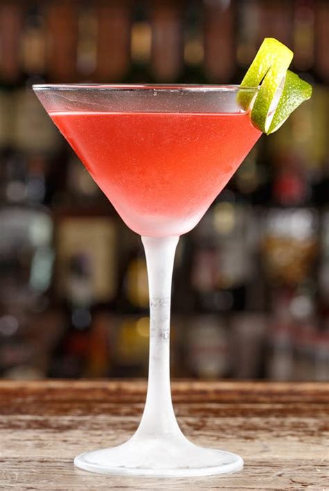 20 Most Popular Bar Drinks Ever - Classic Cocktails You Should Know