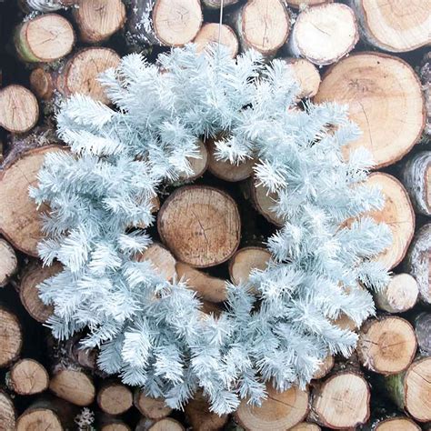 White Christmas Wreath - 45cm - Christmas Elves