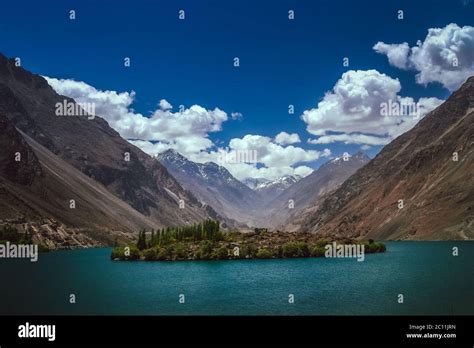 Skardu Valley High Resolution Stock Photography and Images - Alamy