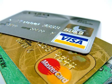 Which is the best Visa/MasterCard for travelers? - Triangle Trip