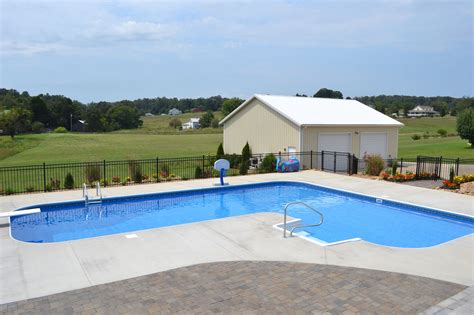 True L shaped vinyl liner pool by Brooks Malone | Swimming pools backyard, Pool landscaping ...