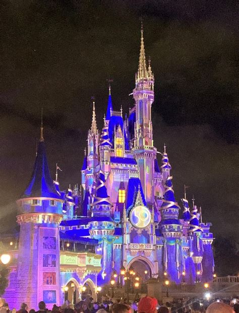 50th Anniversary Fireworks Magic Kingdom : r/disneyparks