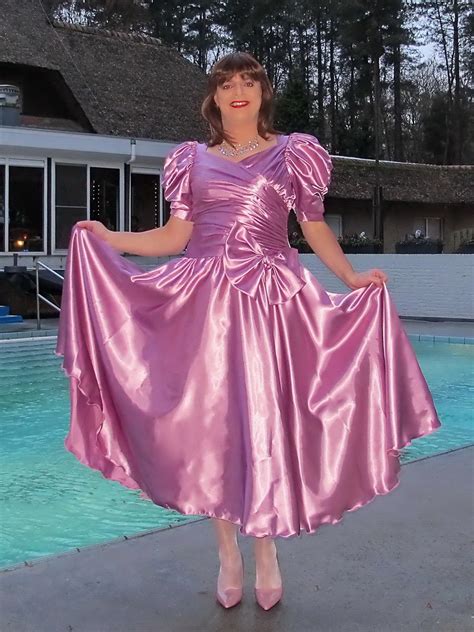 Super satin skirt | This lilac satin ballgown has such an am… | Flickr