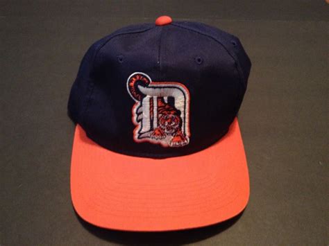 Vintage DETROIT TIGERS Snapback Baseball Hat Cap Plain Logo Athletic Orange/Navy #OutdoorCap # ...