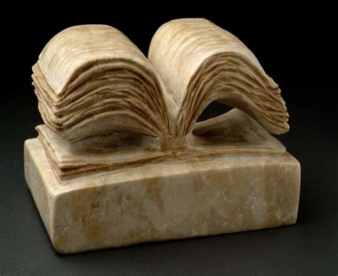 "Libro Abierto", Escultura realizada por Francisca Llabrés en piedra viva de Binisalem Mallorca ...