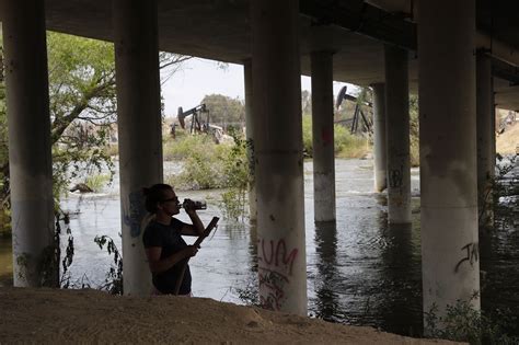 Chevron prepares Kern County oil fields for flooding - Los Angeles Times