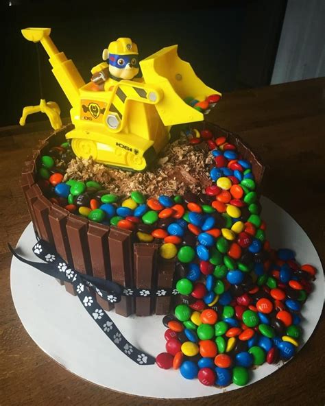 [Homemade] The nephew asked for a recreation of a Paw Patrol cake :) | Paw patrol cake, Cake ...