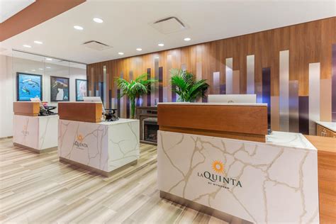 La Quinta Inn & Suites by Wyndham Chicago Downtown | Chicago, IL Hotels