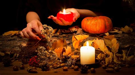 Samhain 2022: Pronunciation, meaning, and rituals to celebrate | Woman & Home