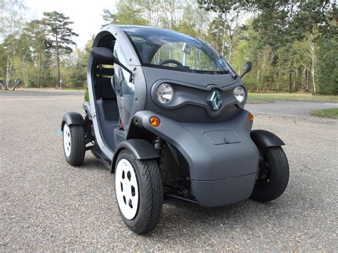 RENAULT Twizy Specs & Photos - 2012, 2013, 2014, 2015, 2016, 2017, 2018 ...