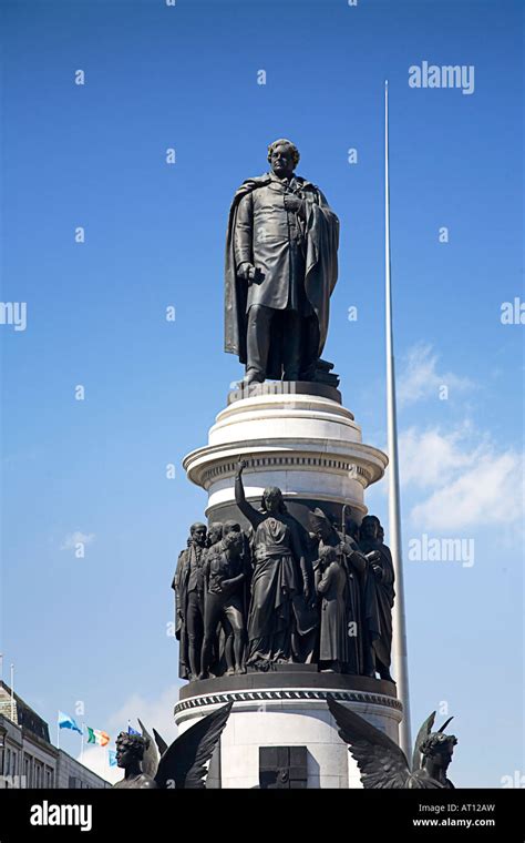 Daniel O'Connell Monument O'Connell Street Dublin Ireland Stock Photo - Alamy