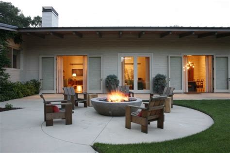 16 Exceptional Mid-Century Modern Patio Designs For Your Outdoor Spaces