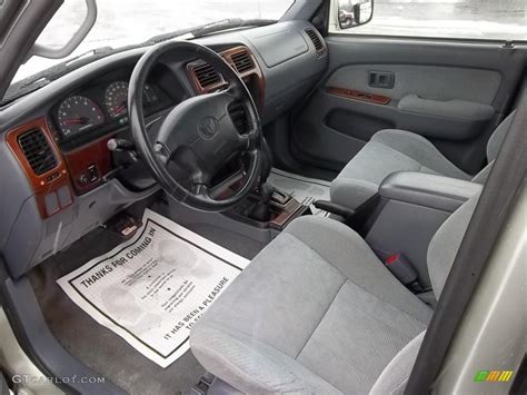 Gray Interior 1999 Toyota 4Runner SR5 4x4 Photo #43985508 | GTCarLot.com