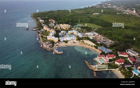 An aerial view of seaside hotel buildings Stock Photo - Alamy