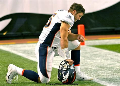 Tim Tebow "Tebowing" | Tommy Williams | Flickr