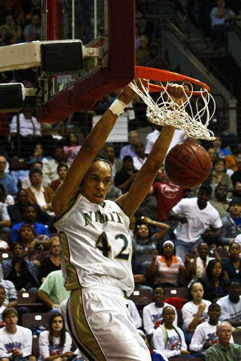 Amazon.com: Brittney Griner Dunks NCAA Baylor Bears 8x10 Photo : Sports ...