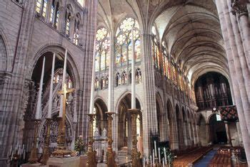 Discover the Saint-Denis abbey and its history