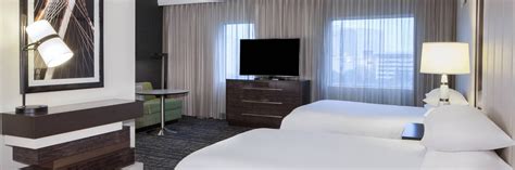 Dallas Hotel Suites | Dallas Marriott Suites Medical/Market Center