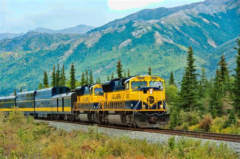 Alaska Railroad "Denali Star" | Just a few minutes out of De… | Flickr