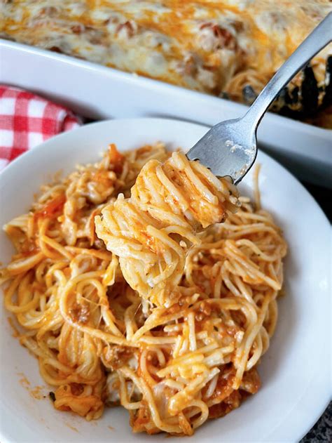 Easy Spaghetti Alfredo Recipe - The Mommy Mouse Clubhouse