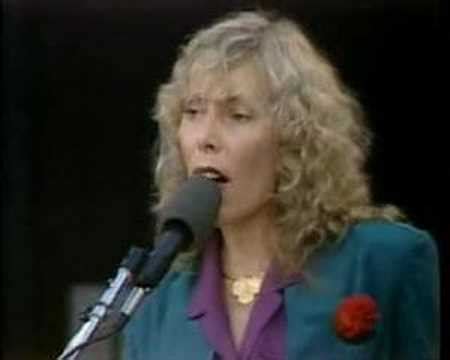 Joni Mitchell - Goodbye Pork Pie Hat - YouTube