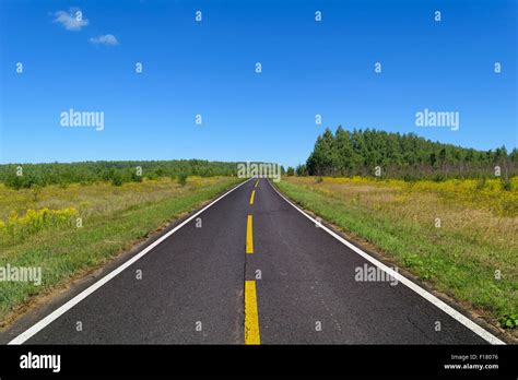 Dashed Line High Resolution Stock Photography and Images - Alamy