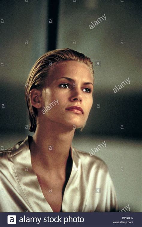 Young Natasha Henstridge as Eve in Species II (1998) | Pretty people, Beautiful actresses, Natasha