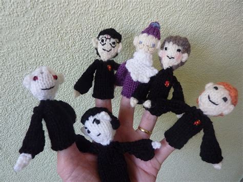 Yellow, Pink and Sparkly: Harry Potter Puppet Pals