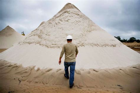 Frac sand slump continues to sting industry