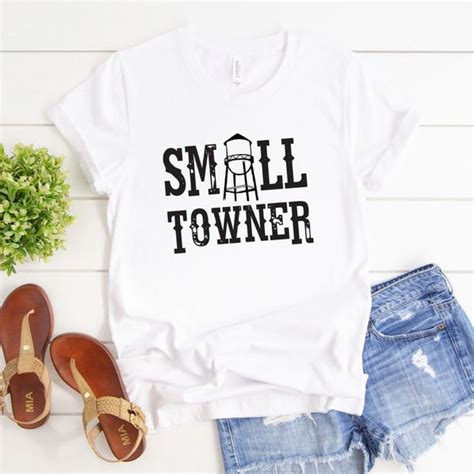 Small Town Girl - Etsy