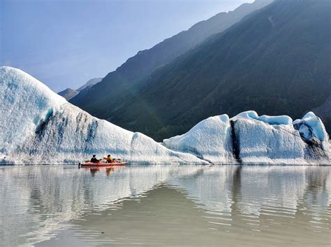 Valdez Glacier Lake | See Icebergs near Valdez, Alaska | ALASKA.ORG