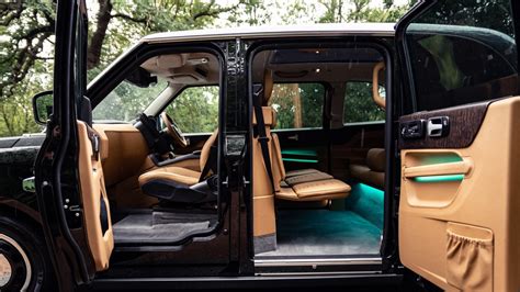 A black cab with a difference: Sutton VIP Class LEVC TX introduced | CAR Magazine