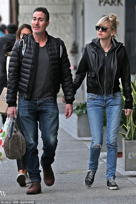 Anna Faris shopping with boyfriend Michael Barrett in LA | Daily Mail ...