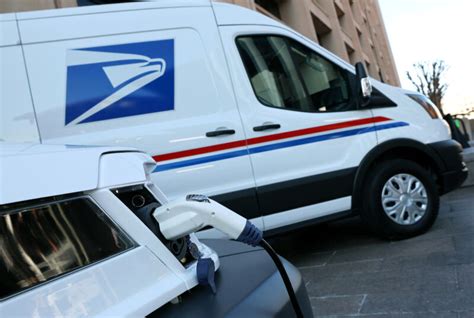 New USPS electric vans delayed until mid-2024, according to court docs ...